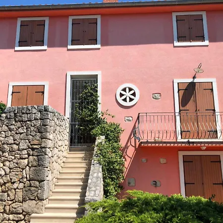 Villa Garica
