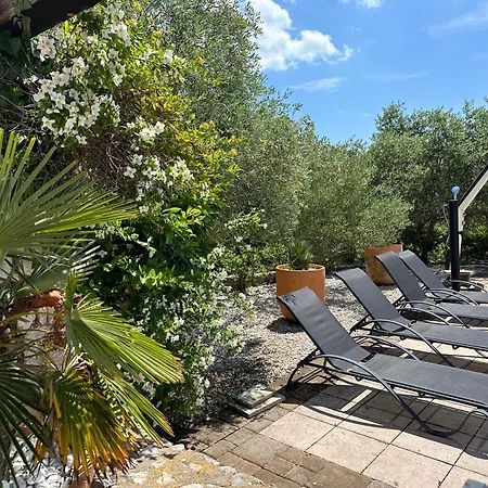 Villa Villa Garica *