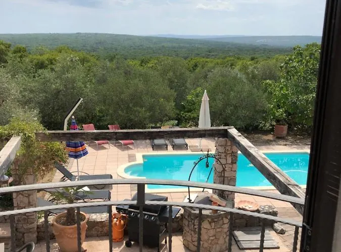 Villa Garica Villa *