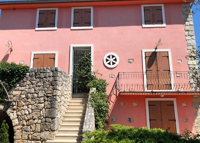 Villa Garica