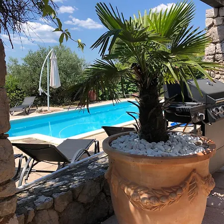 Villa Garica * Garica